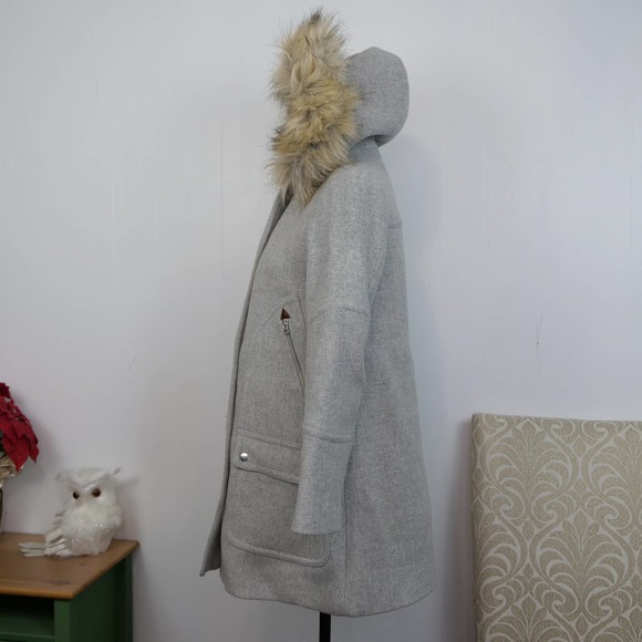 J. Crew Italian Stadium Cloth Wool Coat Size 0 Chateau Parka Removable Fur Hood - Picture 9 of 12